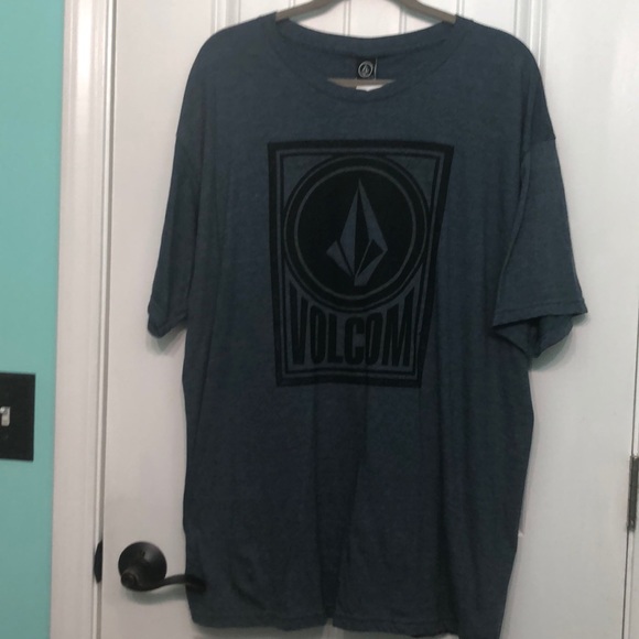 NWT VOLCOM T-SHIRT - Picture 2 of 3